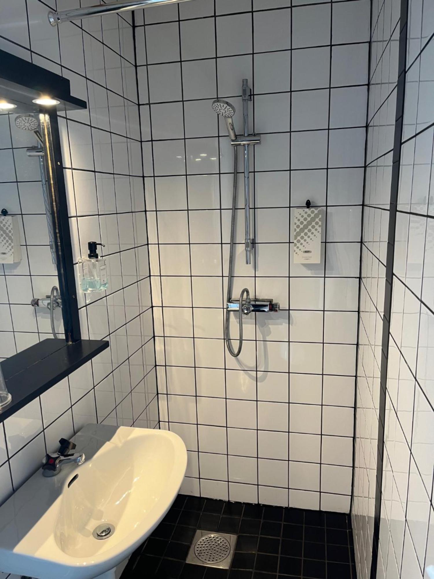Hotell Fisketangen Kungshamn Exteriér fotografie